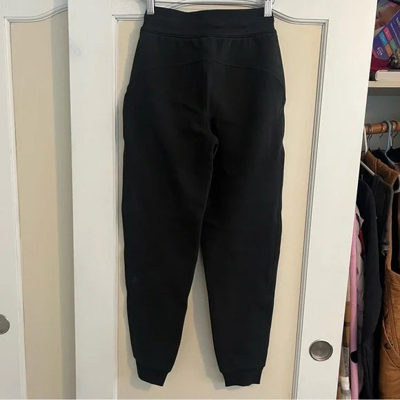 Lululemon Black Scuba Jogger Sweatpants Size 0 With Dance Team Logo Like New - Picture 9 of 11